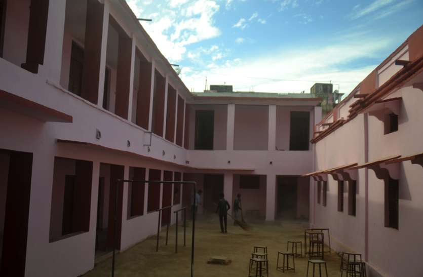 कन्या विद्यालय का कायाकल्प से बदला स्वरूप लोकार्पण आज कन्या विद्यालय का कायाकल्प से बदला स्वरूप लोकार्पण आज