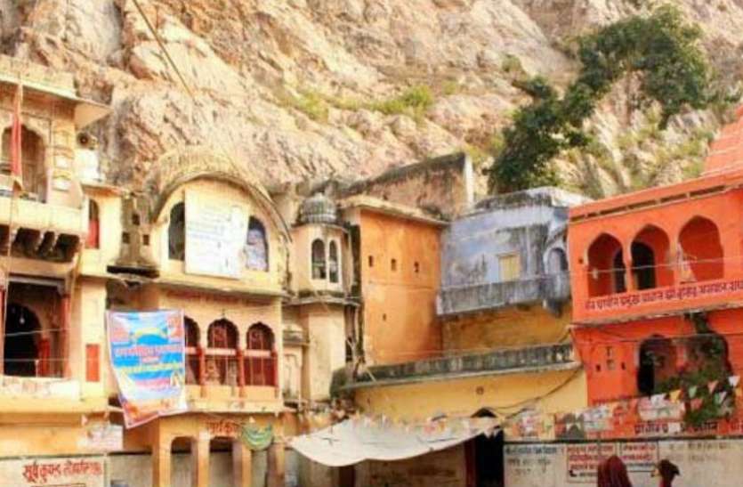 lohargal_surya_mandir.jpg यहां सूर्यदेव के दर्शन मात्र से ही हर मनोकामनाएं हो जाती है पूरी