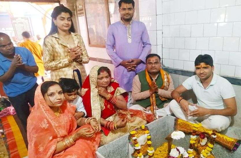 प्राण प्रतिष्ठा महोत्सव में झलकी श्रद्धा प्राण प्रतिष्ठा महोत्सव में झलकी श्रद्धा