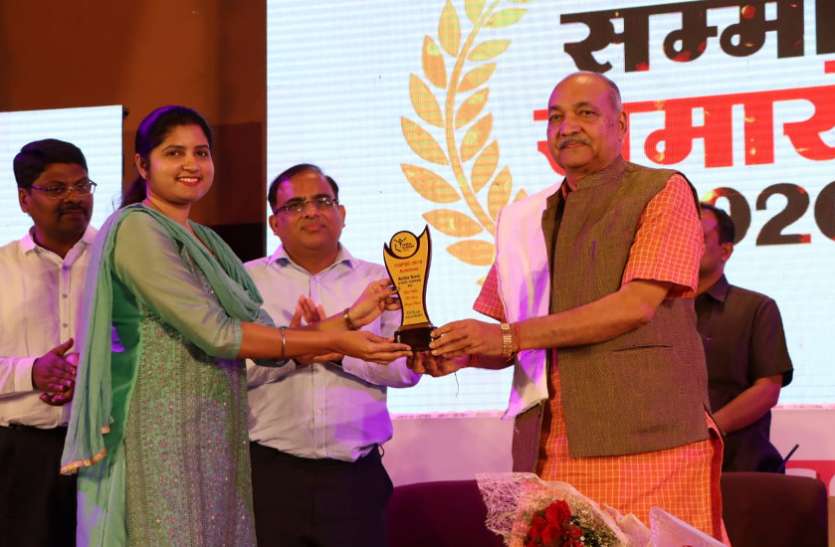 पीएससी टॉपर्स का हुआ सम्मान, जूनियर्स से साझा की सफलता की कहानी पीएससी टॉपर्स का हुआ सम्मान, जूनियर्स से साझा की सफलता की कहानी