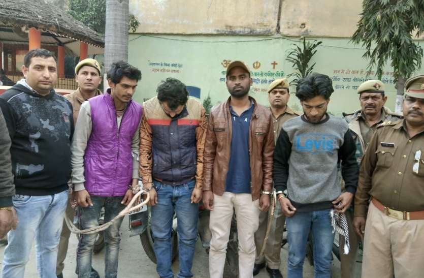 saharanpur_police.jpg वाहन चाेर गिराेह के गिफ्तार सदस्यों ने बताया किस तरह की बाइक पर रहती है चाेराें की नजर