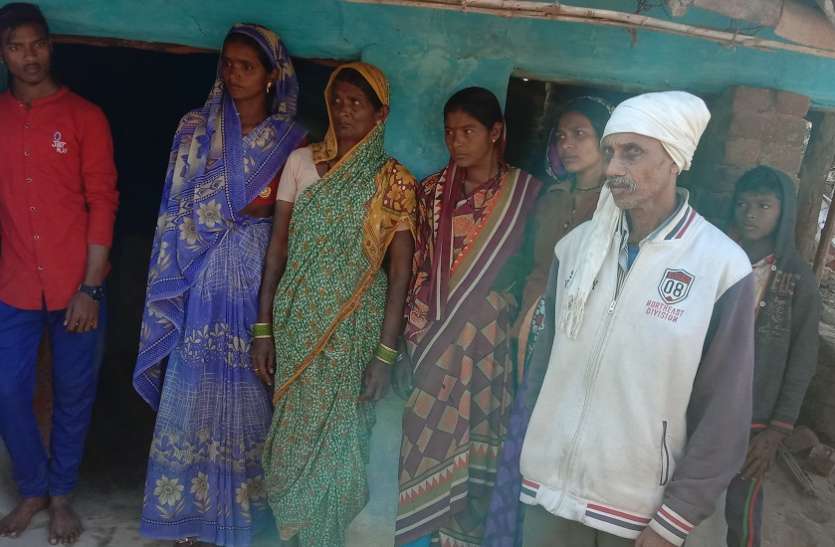 अंध विश्वास की बानगी दहशत में ग्रामींण अंध विश्वास की बानगी दहशत में ग्रामींण