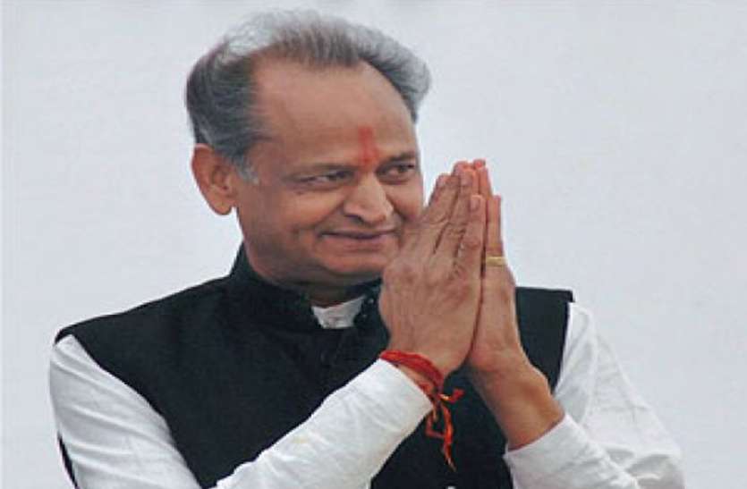 ashok gehlot मुख्यमंत्री गहलोत का बड़ा फैसला- यहां फंसे श्रमिकों को नहीं भुगतना पड़ेगा किराया, राज्य सरकार करेगी वहन
