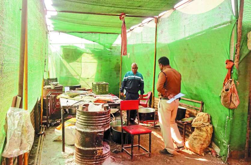 crime news khargone मेले में होटल के अंदर फंदा लगाकर युवक ने दी जान