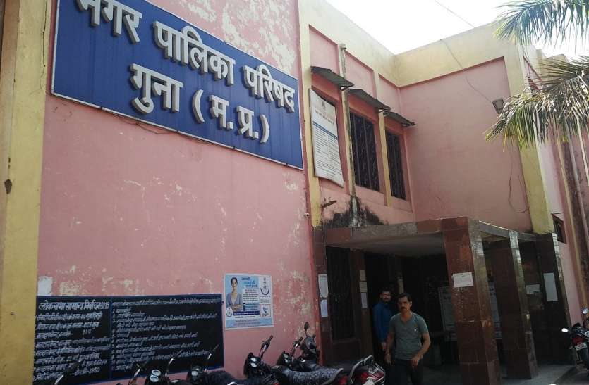 वार्ड आरक्षण का बेसब्री से इंतजार, घर-घर दस्तक देने लगे नेताजी वार्ड आरक्षण का बेसब्री से इंतजार, घर-घर दस्तक देने लगे नेताजी