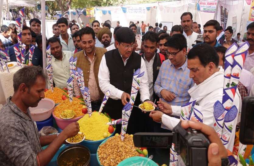 उद्यम समागम का आयोजन: उद्योगों को बढ़ावा देने के लिए सरकार संकल्पित उद्यम समागम का आयोजन: उद्योगों को बढ़ावा देने के लिए सरकार संकल्पित