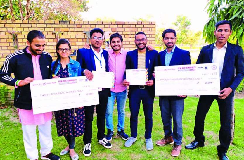 30 thousand prize won in Noida नोएडा में मिला 30 हजार का पुरस्कार