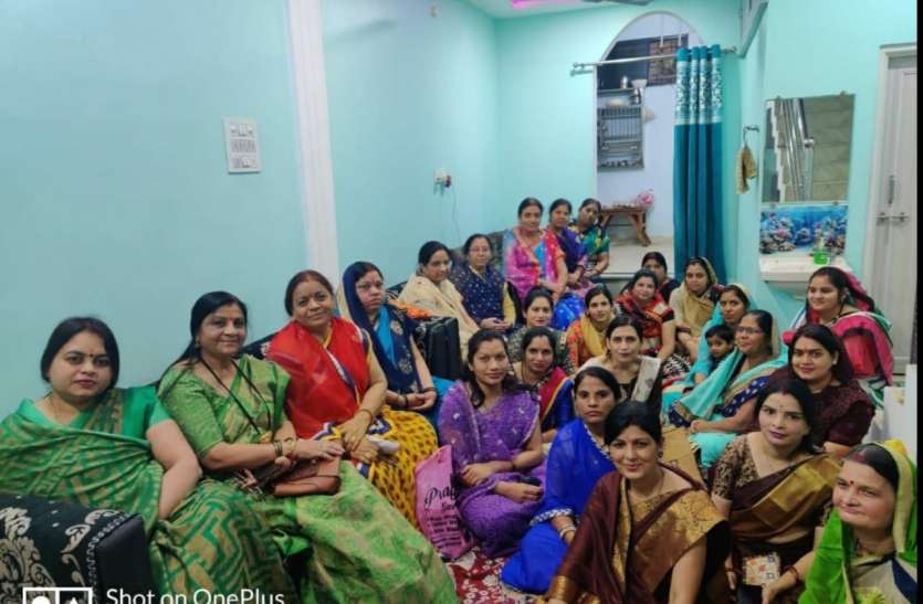 विवाह सम्मेलन में दिव्यांग जोड़ों को उपहार देगी महिला मंडली विवाह सम्मेलन में दिव्यांग जोड़ों को उपहार देगी महिला मंडली