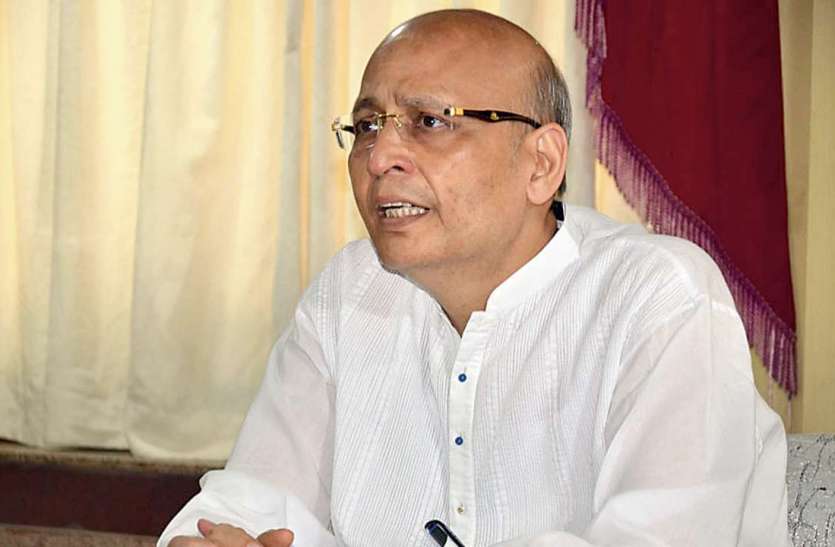 abhishek-manu-singhvi.jpg ब्रिटिश सांसद को वापस भेजने पर कांग्रेस में मतभेद, सिंघवी ने ठहराया सही, थरूर ने उठाए सवाल
