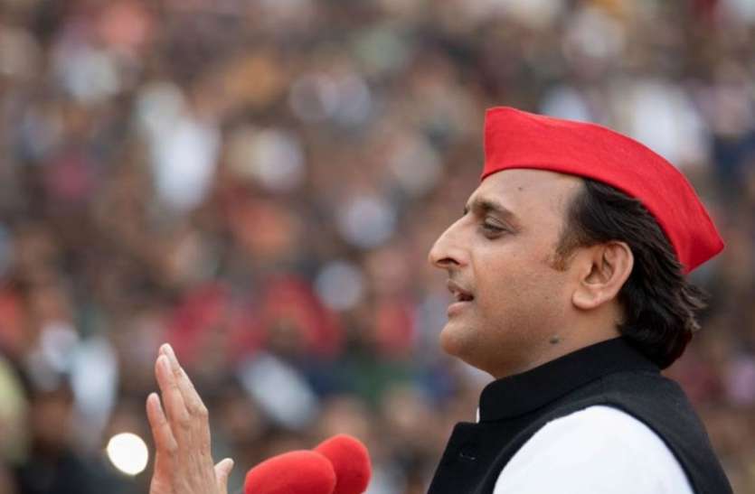 बजट पर अखिलेश का तंज, कहा अंतिम बजट में भी सरकार फेल, अब एक्सप्रेस वे-मेट्रो नहीं गोली की होती है बात बजट पर अखिलेश का तंज, कहा अंतिम बजट में भी सरकार फेल, अब एक्सप्रेस वे-मेट्रो नहीं गोली की होती है बात