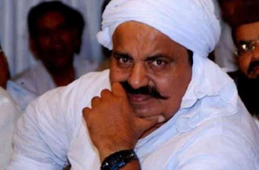 Serious allegations against naate close to bahubali atiq ahamd बाहुबली अतीक अहमद के साथ देवरिया जेल काण्ड का आरोपी सुर्ख़ियों में , मुख्यमंत्री से हुई शिकायत