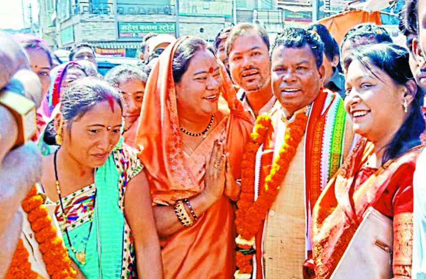 आबकारी मंत्री कवासी लखमा ने कहा- शराबबंदी होगी, किसान होंगे समृद्ध आबकारी मंत्री कवासी लखमा ने कहा- शराबबंदी होगी, किसान होंगे समृद्ध