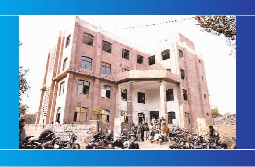 nagar nigam नियम की अनदेखी कर भवनों के निर्माण की दे दी अनुमति अब कार्रवाई की लटक रही तलवार