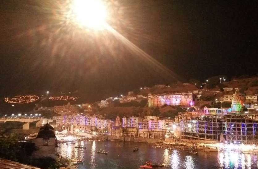 Omkareshwar Jyotirlinga Mahashivratri Puja महाशिवरात्रि पर सबसे ज्यादा फलदायी मानी जाती है इस ज्योतिर्लिंग की पूजा