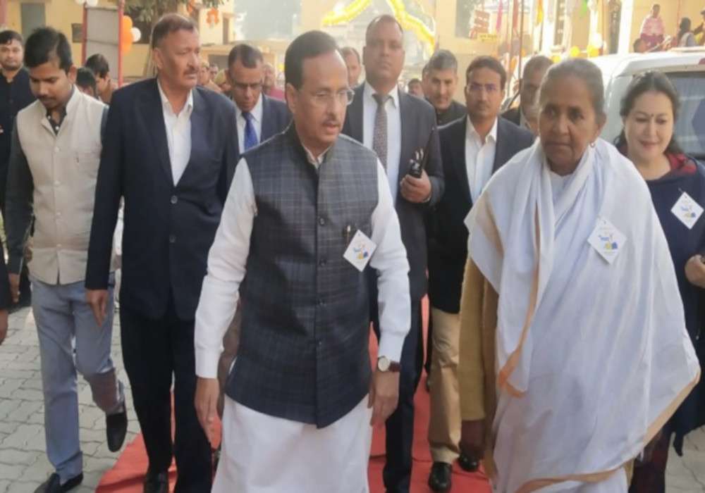 उत्तर प्रदेश बोर्ड परीक्षा 2020 के लिए डीजीपी का नया निर्देश, हाईस्कूल व इंटरमीडिएट के परीक्षार्थियों को परीक्षा केंद्र से न जाने दें
