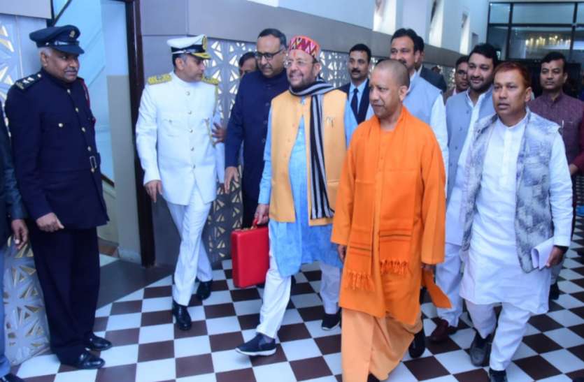 UP Top News : ‘परिवर्तन कुंभ’ में बोलेंगे राजनाथ, पीसीएस, एसीएफ व आरएफओ प्री परीक्षा परिणाम जारी UP Top News : ‘परिवर्तन कुंभ’ में बोलेंगे राजनाथ, पीसीएस, एसीएफ व आरएफओ प्री परीक्षा परिणाम जारी