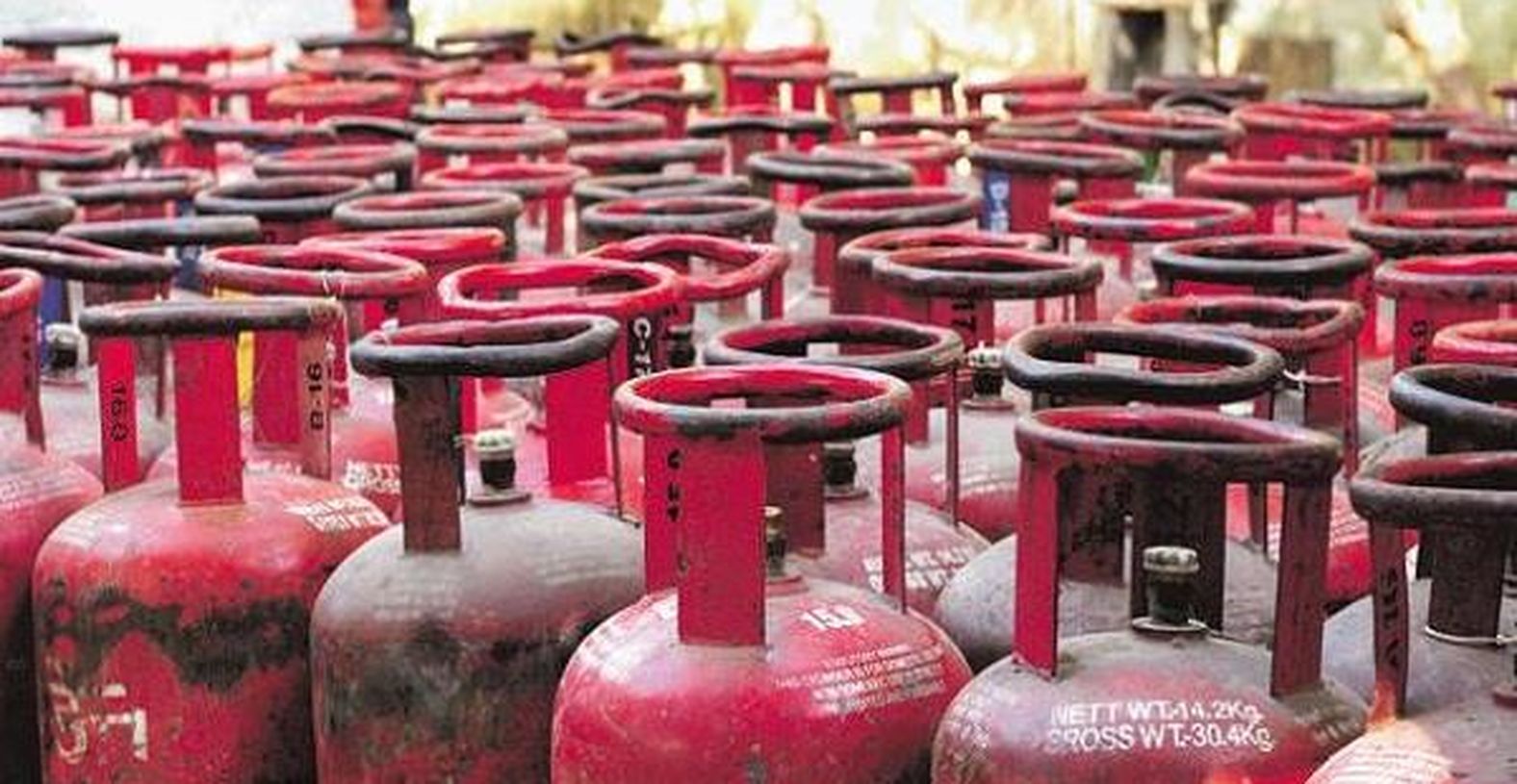 No change in Domestic Gas Cylinder in Delhi, Mumbai, Chennai Oct 2020