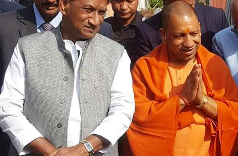 बीजेपी प्रदेश महामंत्री ने कहा मुख्यमंत्री के चलते अब तेज रफ्तार से दौड़ेगी उद्योगनगरी बीजेपी प्रदेश महामंत्री ने कहा मुख्यमंत्री के चलते अब तेज रफ्तार से दौड़ेगी उद्योगनगरी