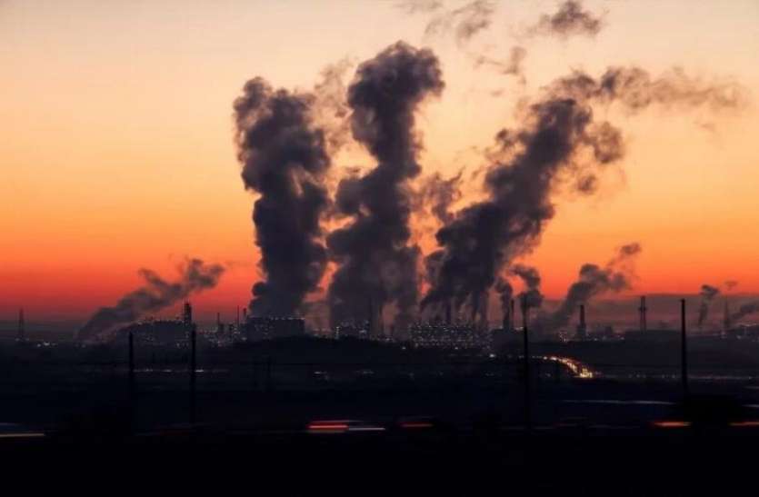 pollution_1562597290.jpg सोशल मीडिया पर प्रदूषण को लेकर हुई शिकायतें, 15 महीने में वसूले गए 14 लाख रुपये