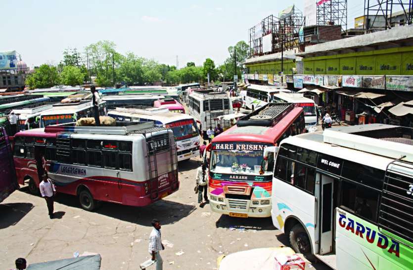 sat_bus.jpg उपनगरीय मार्गों पर संचालित यात्री वाहन कर में छूट, 2500 रुपए कम किए