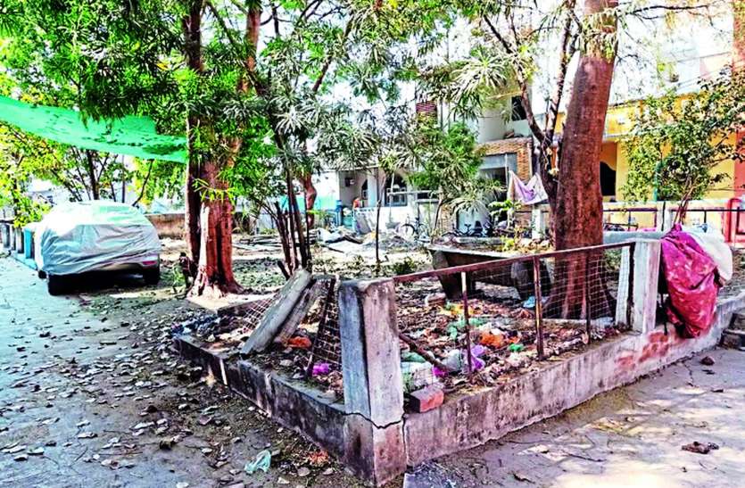 स्वच्छता अभियान को फेल करती यहां की कॉलोनियां स्वच्छता अभियान को फेल करती यहां की कॉलोनियां