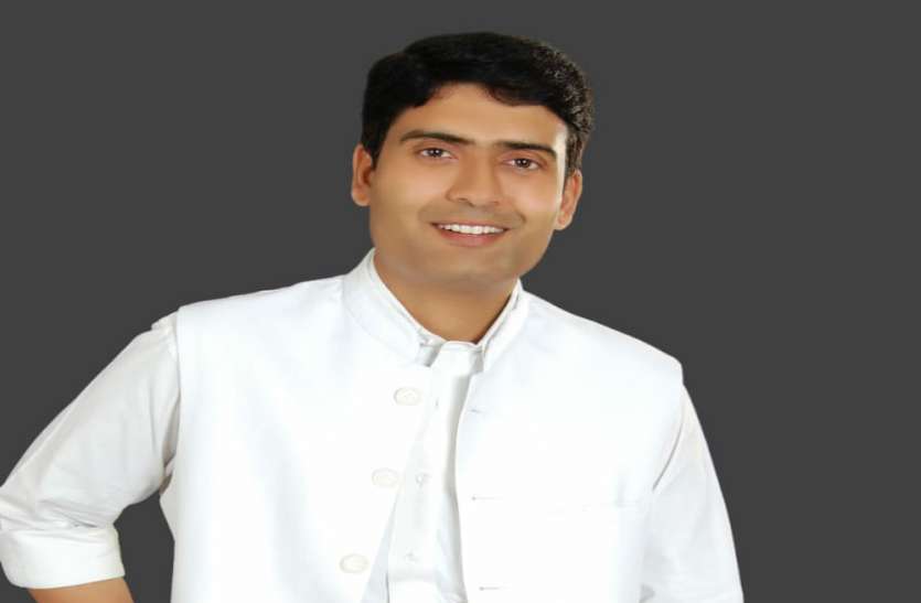 प्रदेश की बिगड़ती कानून व्यवस्था,अपराधियों एवं निर्मम हत्याओं का समाधान जरुरी - दीपक सिंह प्रदेश की बिगड़ती कानून व्यवस्था,अपराधियों एवं निर्मम हत्याओं का समाधान जरुरी - दीपक सिंह