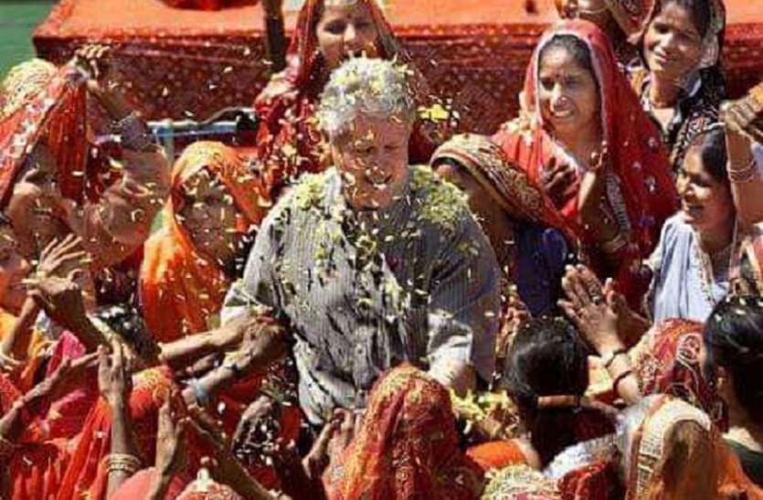 us president : अमरीकी राष्ट्रपति के आने पर दुल्हन की तरह सजा था नायला us president : अमरीकी राष्ट्रपति के आने पर दुल्हन की तरह सजा था नायला
