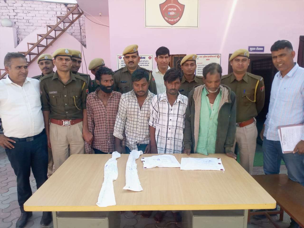 UP की छैमार गैंग के चार बदमाश जयपुर में गिरफ्तार, बना रहे थे यह योजना...