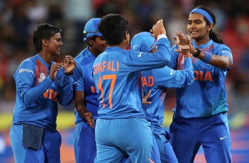 indian women cricket team महिला टी-20 विश्व कप : न्यूजीलैंड की मजबूत चुनौती पार पाने उतरेगा भारत, एक जीत पहुंचा देगी अंतिम-4 में