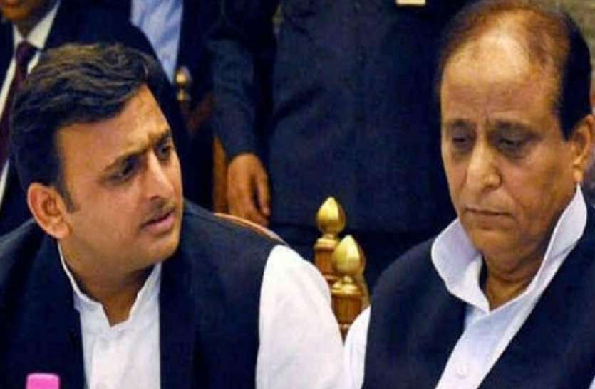Akhilesh अखिलेश यादव ने किया खुलासा, बताया ट्रांसफर से पहले रामपुर जेल में क्या हुआ आजम खान के साथ