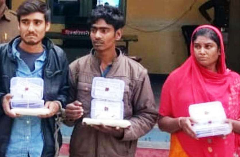 गैंग की लीडर आलिया समेत तीन रोहिंग्या चढ़े पुलिस के हत्थे गैंग की लीडर आलिया समेत तीन रोहिंग्या चढ़े पुलिस के हत्थे
