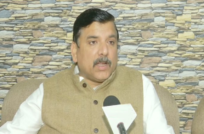 t.png दिल्ली हिंसा में आप पार्षद का नाम आने पर आम आदमी पार्टी की सफाई