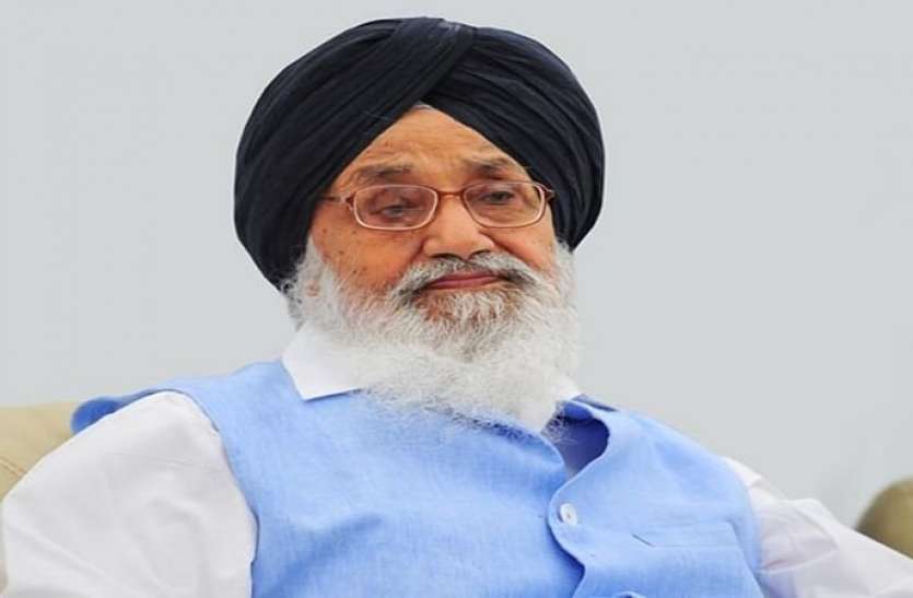 parkash singh badal यहां न सेकुलरिज्म...न सोशलिज्म...न डेमोक्रेसी, दिल्ली हिंसा पर छलका प्रकाश सिंह बादल का दर्द