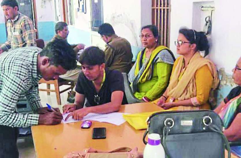 जब रूका बाल विवाह: मासूम बोला पढऩा चाहता हूं, घरवाले करा रहे थे शादी जब रूका बाल विवाह: मासूम बोला पढऩा चाहता हूं, घरवाले करा रहे थे शादी