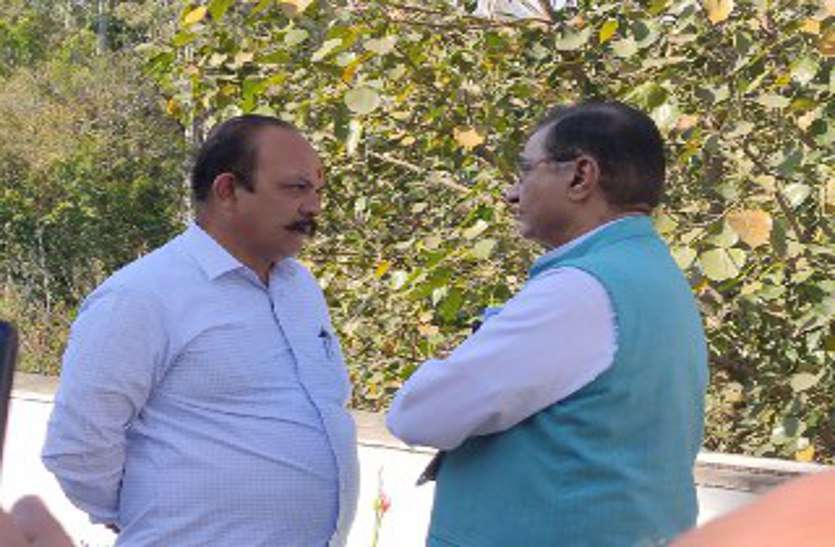 मंत्रियों ने एक साल में कार्यकर्ता,विधायकों के कितने काम किए मंत्रियों ने एक साल में कार्यकर्ता,विधायकों के कितने काम किए