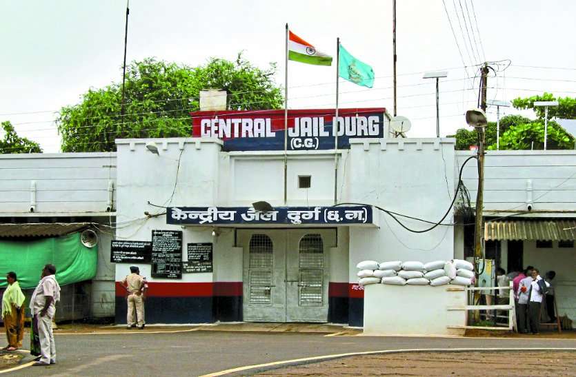 धोखाधड़ी : नौकरी के नाम पर फर्जी नियुक्ति पत्र देने वाले आरोपी को पुलिस ने भेजा जेल धोखाधड़ी : नौकरी के नाम पर फर्जी नियुक्ति पत्र देने वाले आरोपी को पुलिस ने भेजा जेल