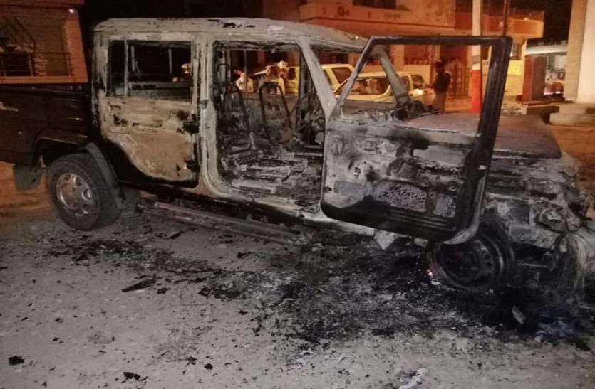 लेन-देन का विवाद : मकान व हवा में दस राउण्ड फायरिंग लेन-देन का विवाद : मकान व हवा में दस राउण्ड फायरिंग
