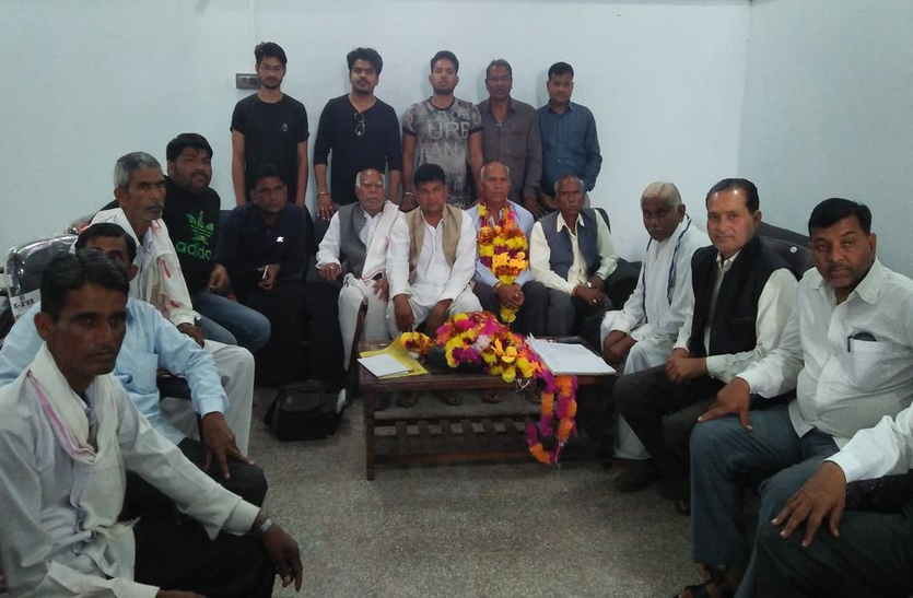 प्यारेलाल बने विवाह सम्मेलन के अध्यक्ष प्यारेलाल बने विवाह सम्मेलन के अध्यक्ष
