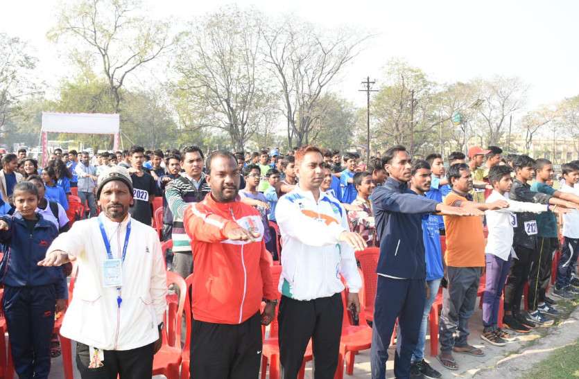 महापौर के साथ खिलाडिय़ों, स्कूली छात्र-छात्राओं समेत सैकड़ों लोगों ने ली स्वच्छता की शपथ