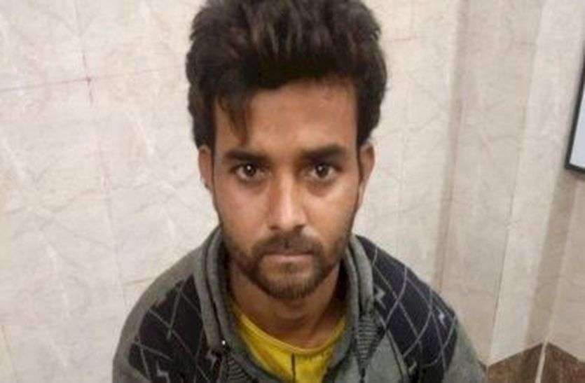 शादी समारोह में आया रसोईया ही निकला चोर शादी समारोह में आया रसोईया ही निकला चोर
