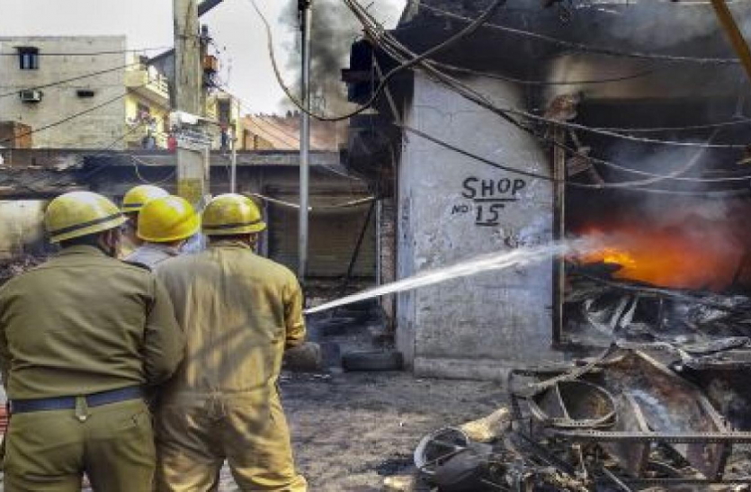 दिल्ली हिंसा: मुआवजे के लिए पहले दिन 69 लोगों ने किया आवेदन दिल्ली हिंसा: मुआवजे के लिए पहले दिन 69 लोगों ने किया आवेदन