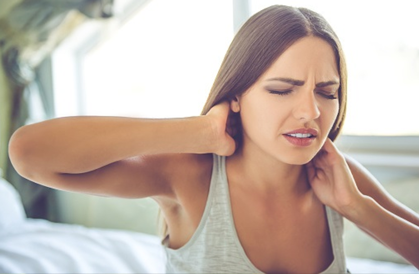 cervical spondylosis: जानिए गर्दन और सिर में होने वाले दर्द का आसान और कारगर इलाज