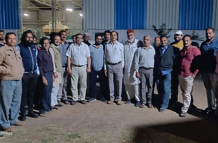 सवा दो करोड़ रुपए का संधारण शुल्क बकाया पढ़े,150 उद्योगपतियों पर सवा दो करोड़ रुपए का संधारण शुल्क बकाया