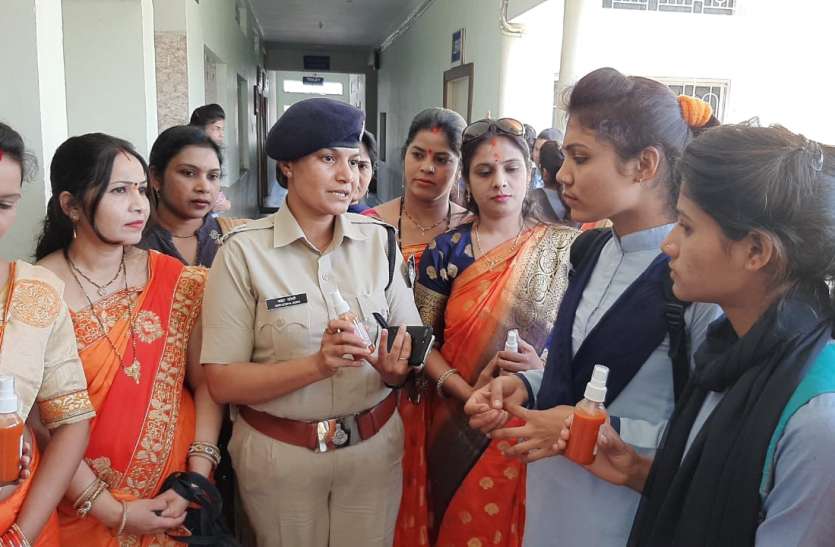 बालिकाओं की सुरक्षा पढ़े, कैसे चिली अटैक करेगा बालिकाओं की सुरक्षा