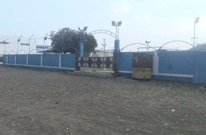 शहर में दस मैरिज गार्डन नपा के रिकॉर्ड में सिर्फ चार शहर में दस मैरिज गार्डन नपा के रिकॉर्ड में सिर्फ चार