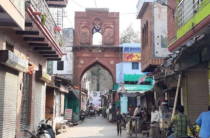 Holi : ना हुरयारों की टोली, ना पहले सी हंसी-ठिठोली Holi : ना हुरयारों की टोली, ना पहले सी हंसी-ठिठोली