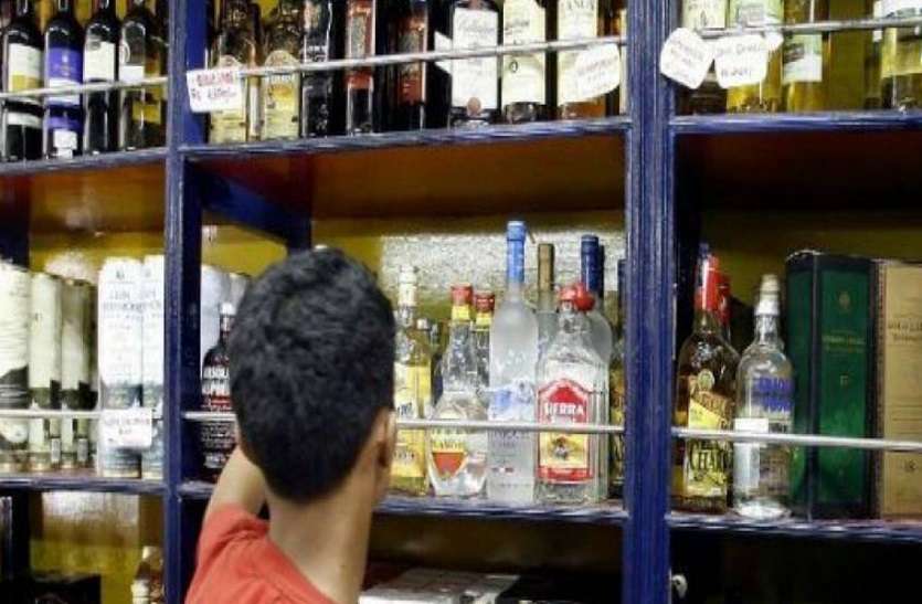 आबकारी आयुक्त का आदेश जारी : अब ई-लाटरी प्रक्रिया बदलने से गली-मोहल्लों में बढ़ जाएंगे मयखाने, नई दुकान होंगी सृजित आबकारी आयुक्त का आदेश जारी : अब ई-लॉटरी प्रक्रिया बदलने से गली-मोहल्लों में बढ़ जाएंगे मयखाने, नई दुकान होंगी सृजित