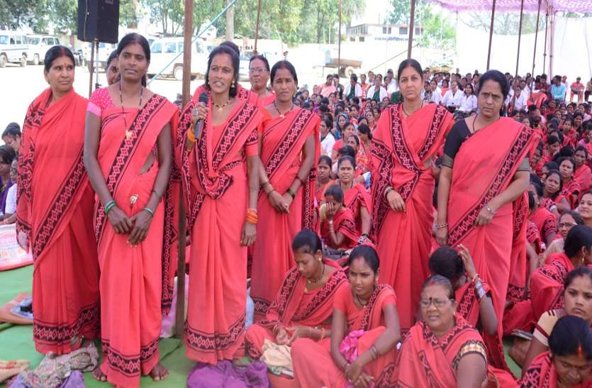 Collector said community participation is necessary to remove malnutrition and anemia ... कलक्टर ने कहा कुपोषण और एनीमिया दूर करने समुदाय की भागीदारी जरूरी ...