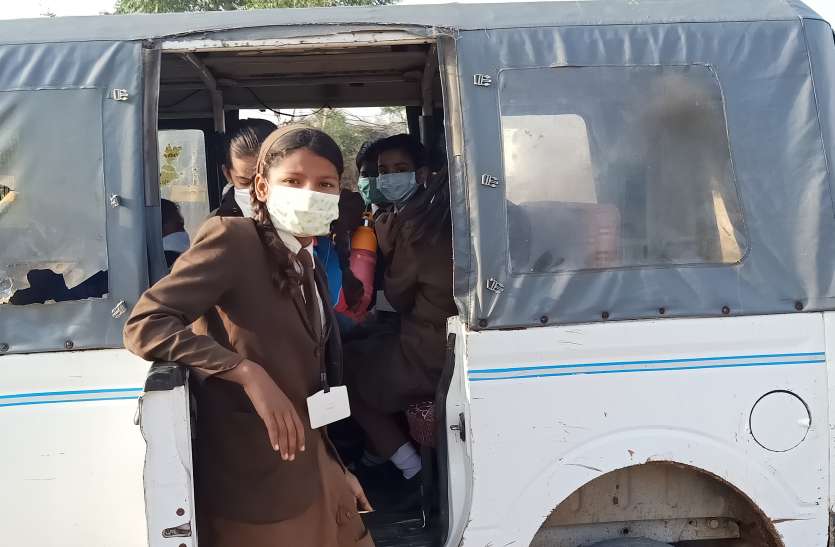 भर्ती मरीज को नहीं है कोरोना, चिकित्सा प्रशासन ने ली राहत की सांस भर्ती मरीज को नहीं है कोरोना, चिकित्सा प्रशासन ने ली राहत की सांस