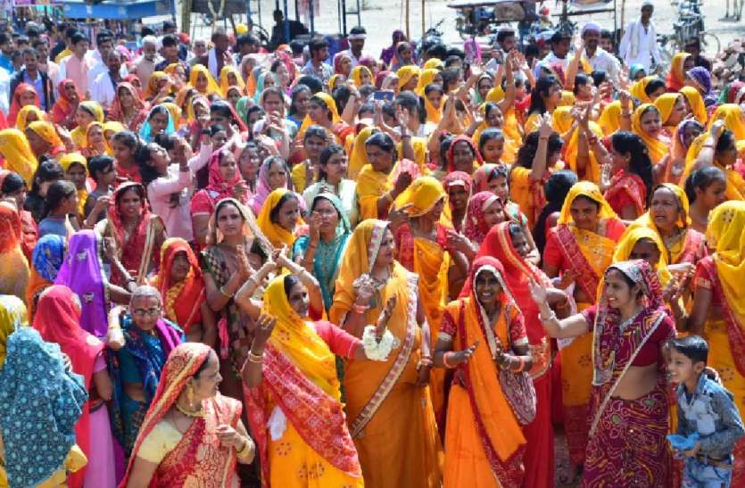बाबा श्याम के प्रथम फाल्गुनी मेले के अवसर पर श्याम रंग में रंगी देई नगरी बाबा श्याम के प्रथम फाल्गुनी मेले के अवसर पर श्याम रंग में रंगी देई नगरी
